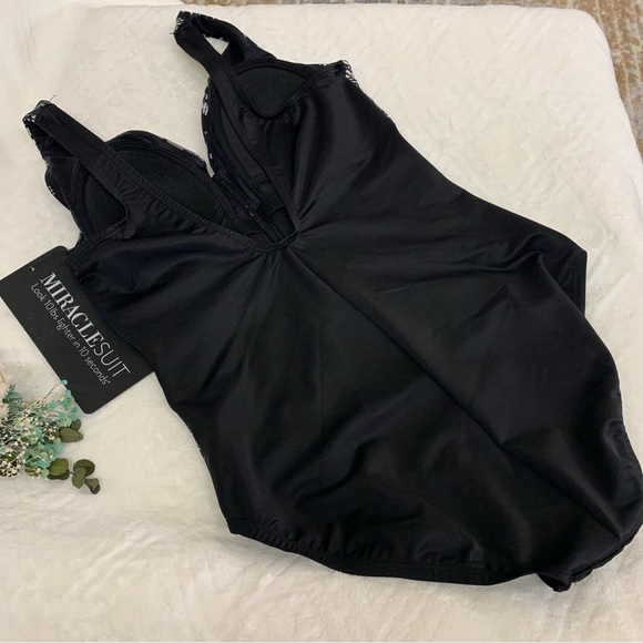 NWT MIRACLESUIT Monteverde Charmer One Piece Swimsuit - Picture 12 of 16